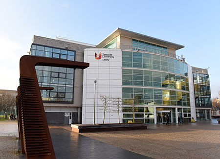 Library building at Teesside University exterior view